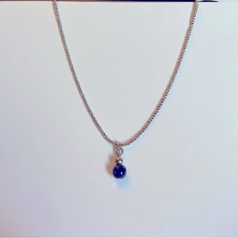 Liz Claiborne silver tone and blue bead pendant on chain - Picture 3 of 5